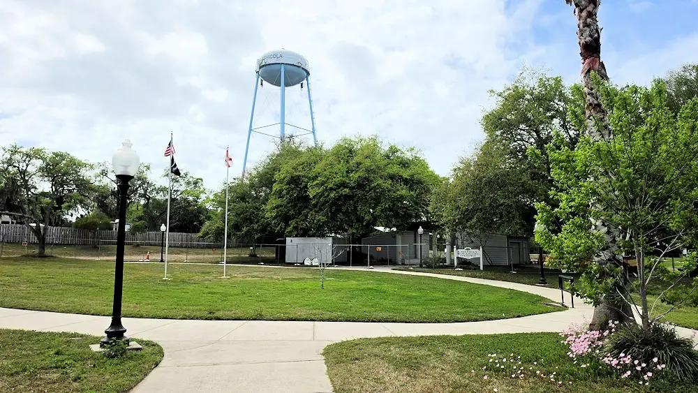 Entrance to the Chapman Botanical Garden.