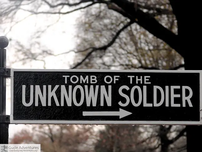 Direction sign to the Tomb of the Unknown Soldier