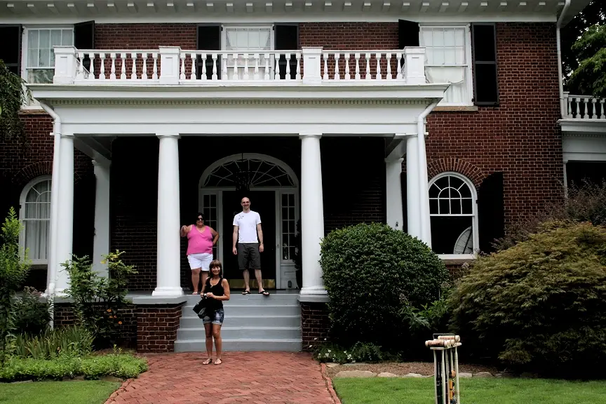 Hardeman Sams House was built in 1910