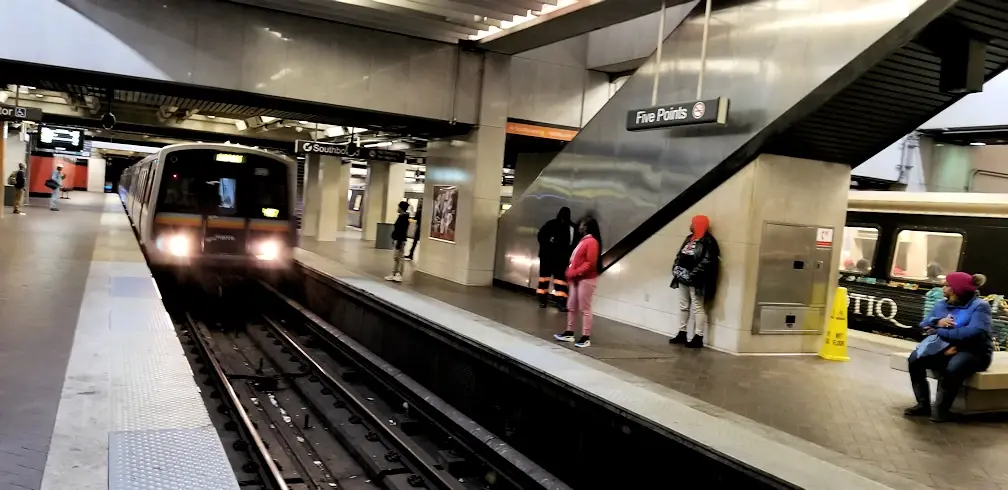 Atlanta subway from downtown to the airport