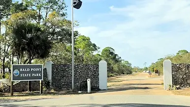 Entrance to Bald Point State Park.