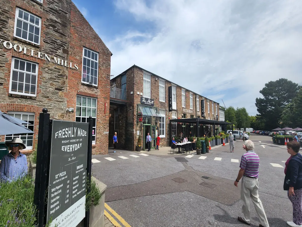 Blarney Woolen Mills