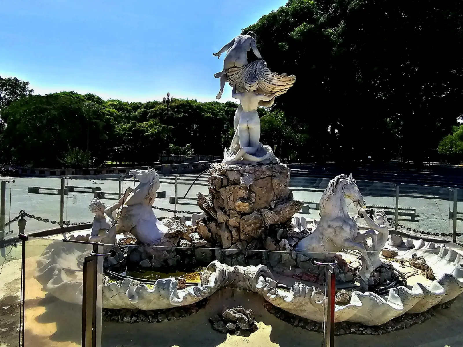 1903 statue of Venus 
