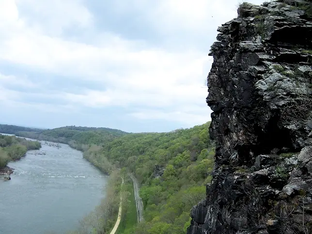 View of the C&O Canal and railroad next to the Potomac River