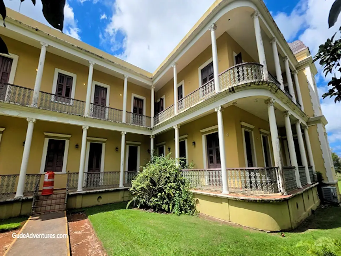 Back of the house at Castillo Labadie (Palacete Los Moreau)