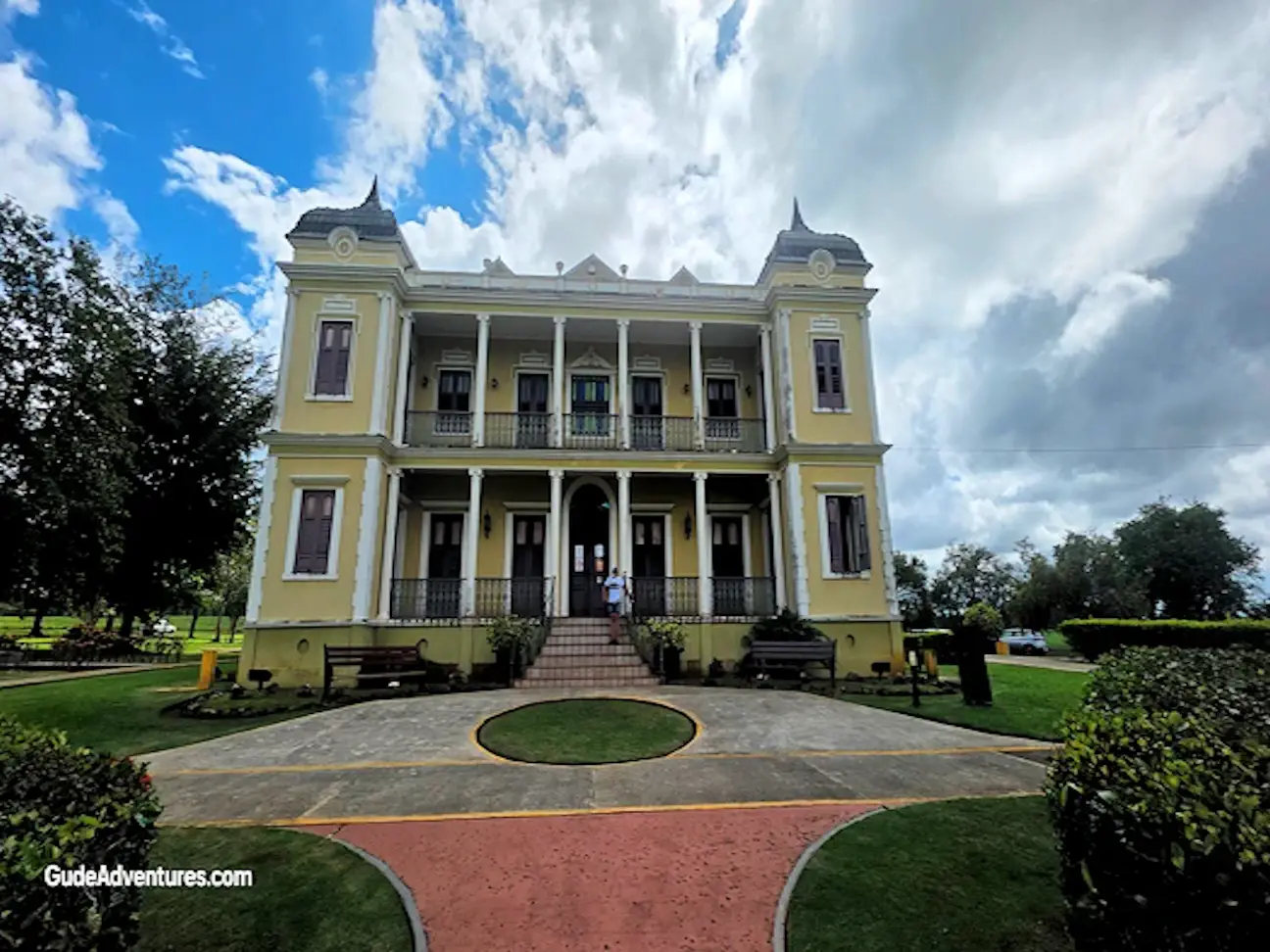 Castillo Labadie (Palacete Los Moreau)