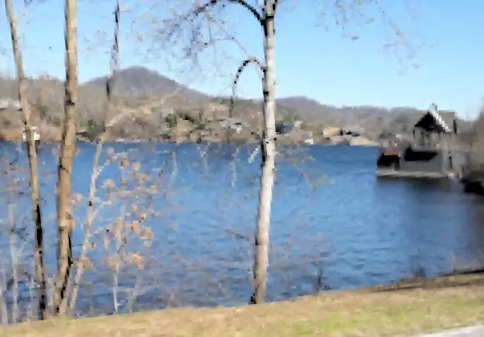 Moccasin Creek State Park on Lake Burton