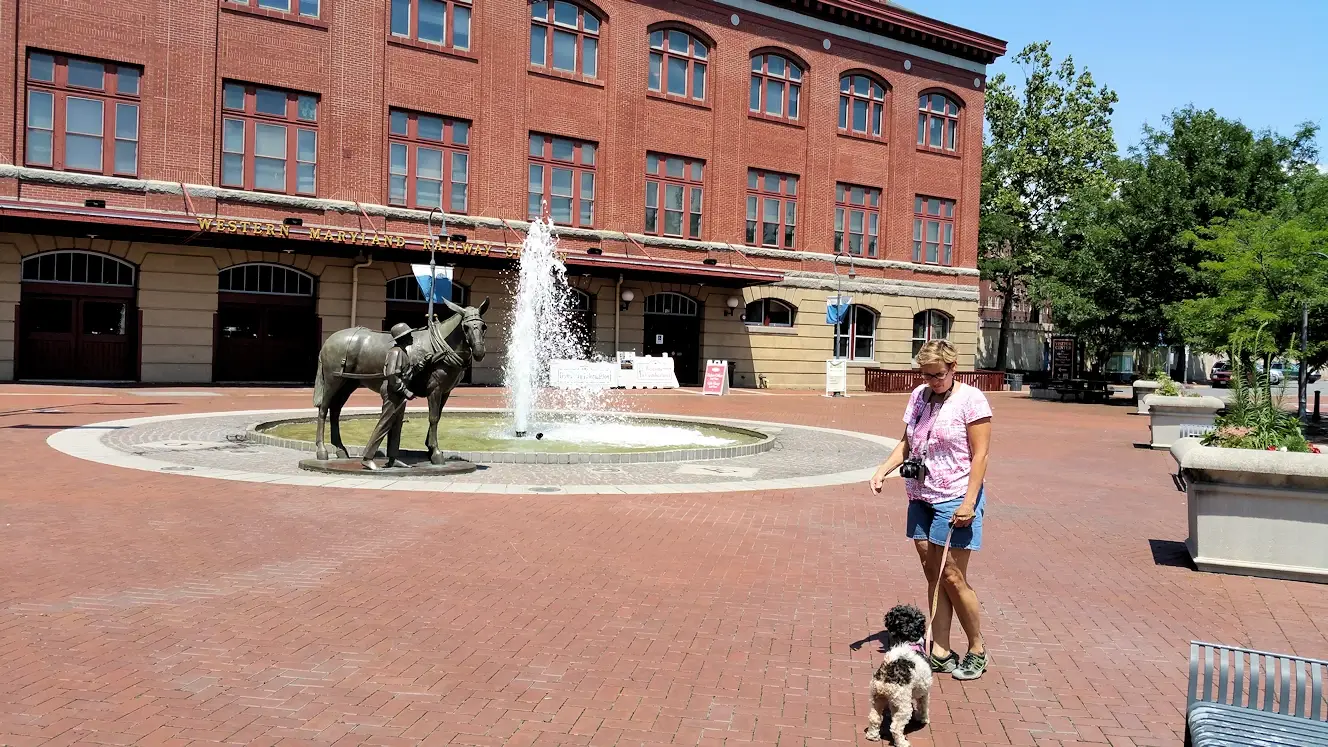 Canal Place Historical Park