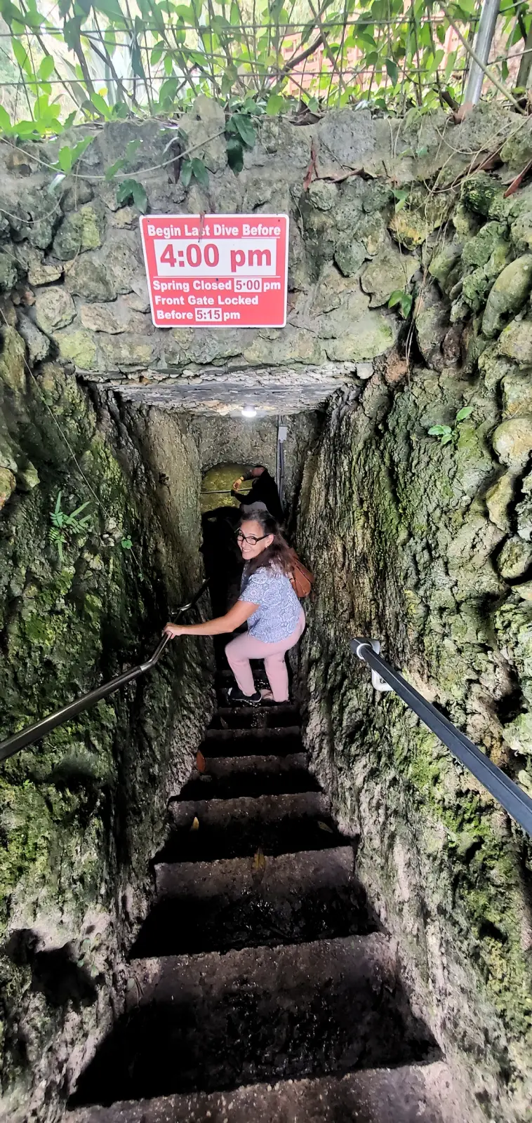 The stairway down into Devil's Den