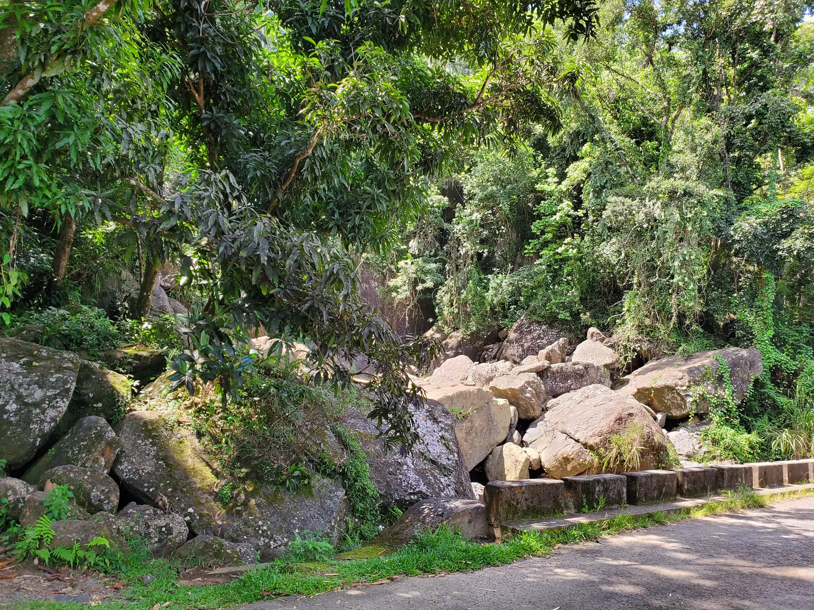 Rio Espiritu Santo waterfall