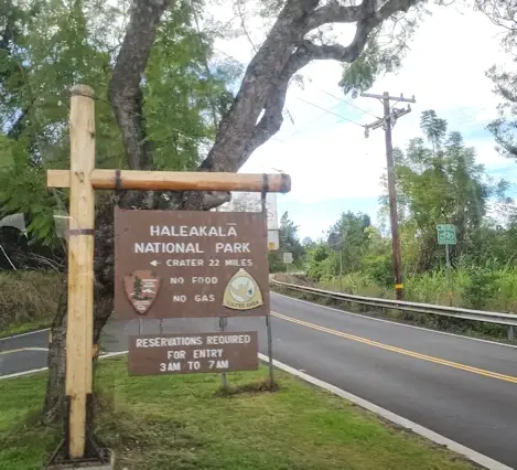 Road to the Haleakala Volcano National Park