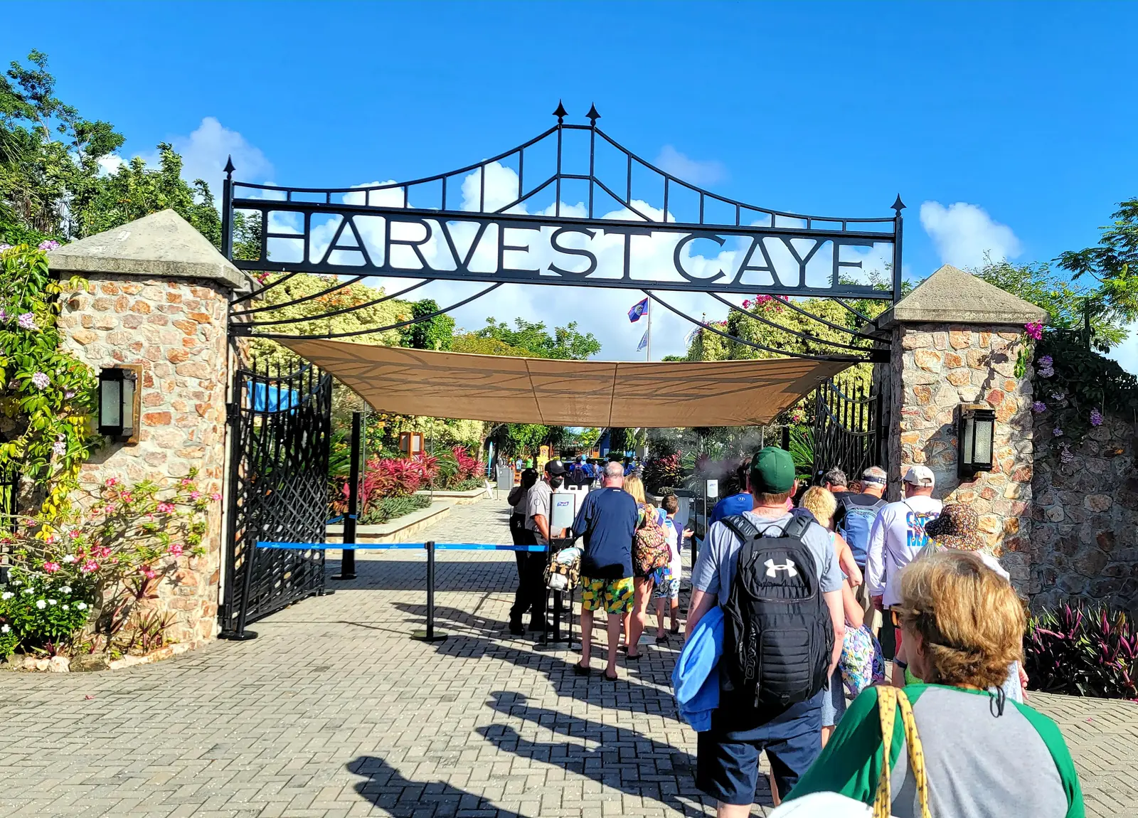 The entrance to Harvest Cay.