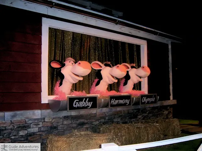 Singing cows in the Hershey Chocolate Tour ride