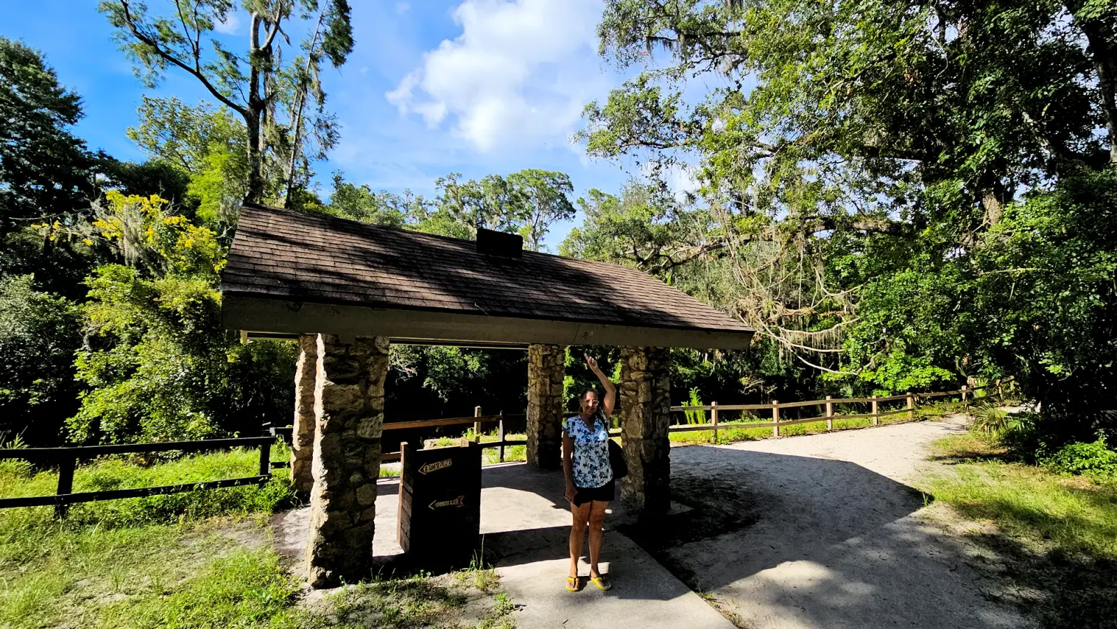 Picnic shelter in the Hillsborough River State Park