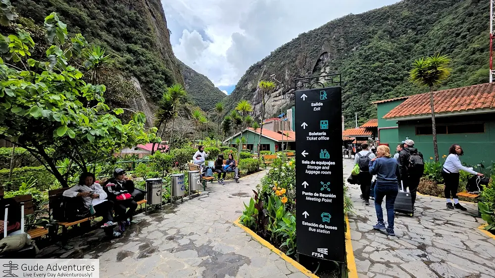 Direction sign from the train station at Aguas Calientes