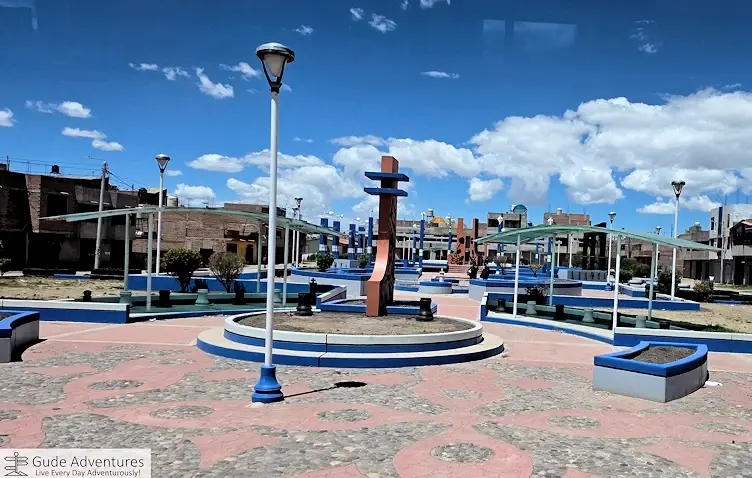 Park near Avenue Heroes de la Guerra del Pacifico