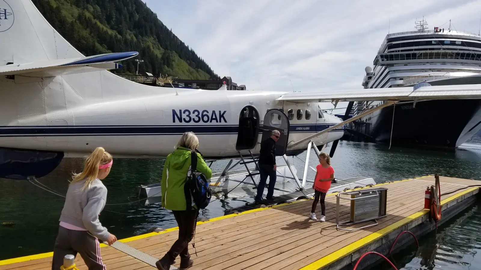Float plane ride from Juneau over the glaciers.