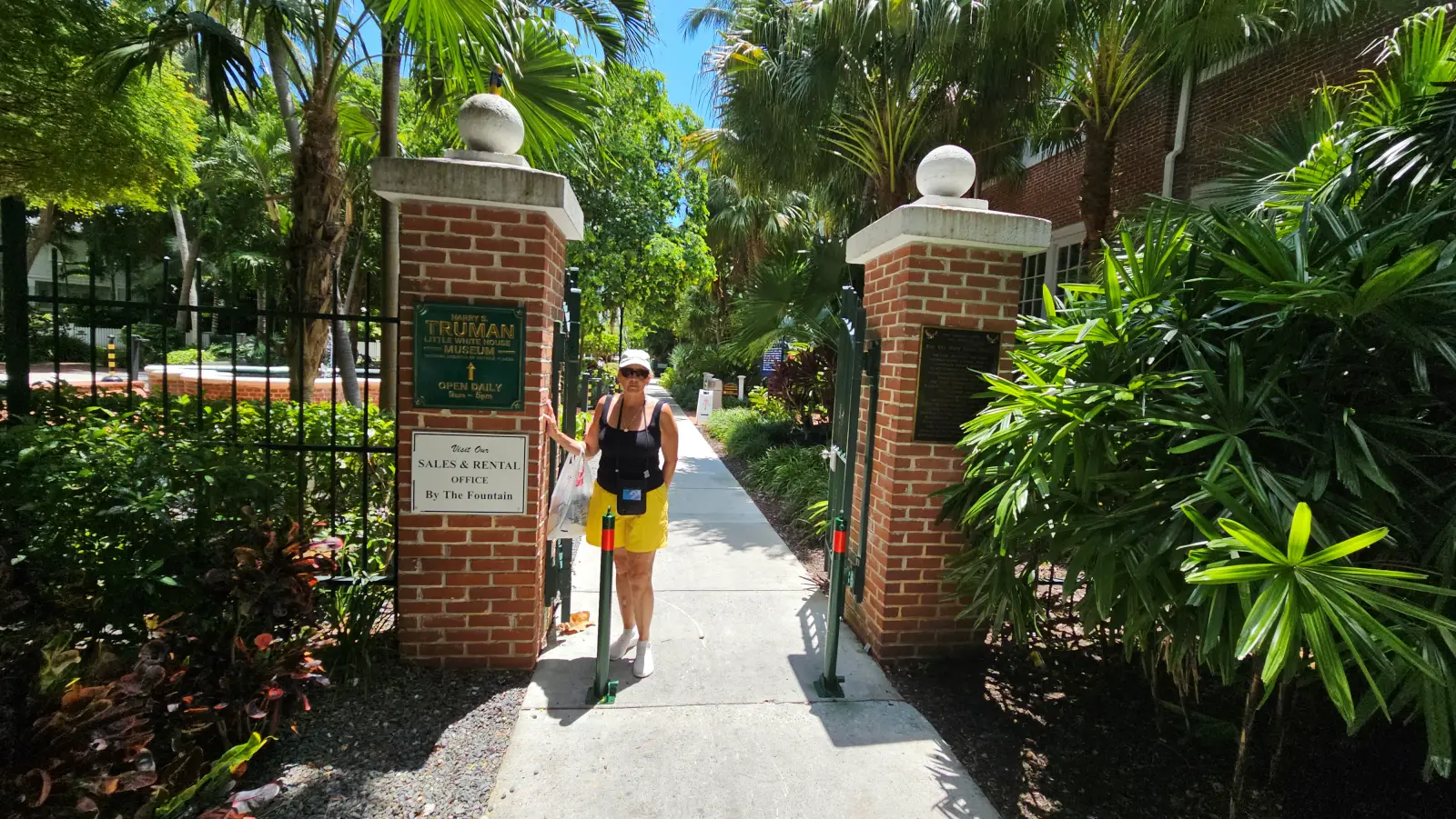 Entrance to the old Naval Base and Truman Whitehouse