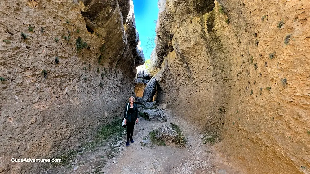Pathway between the rocks