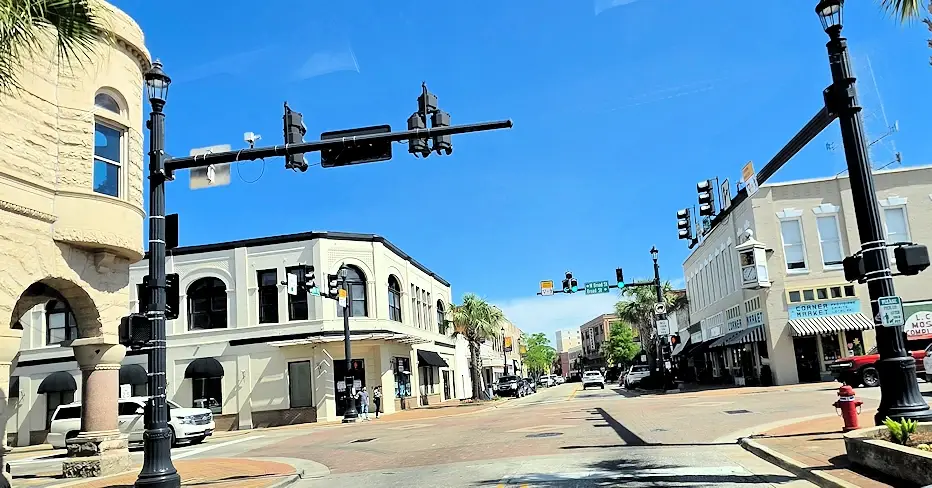Ryan and Broad Street in Downtown Lake Charles.