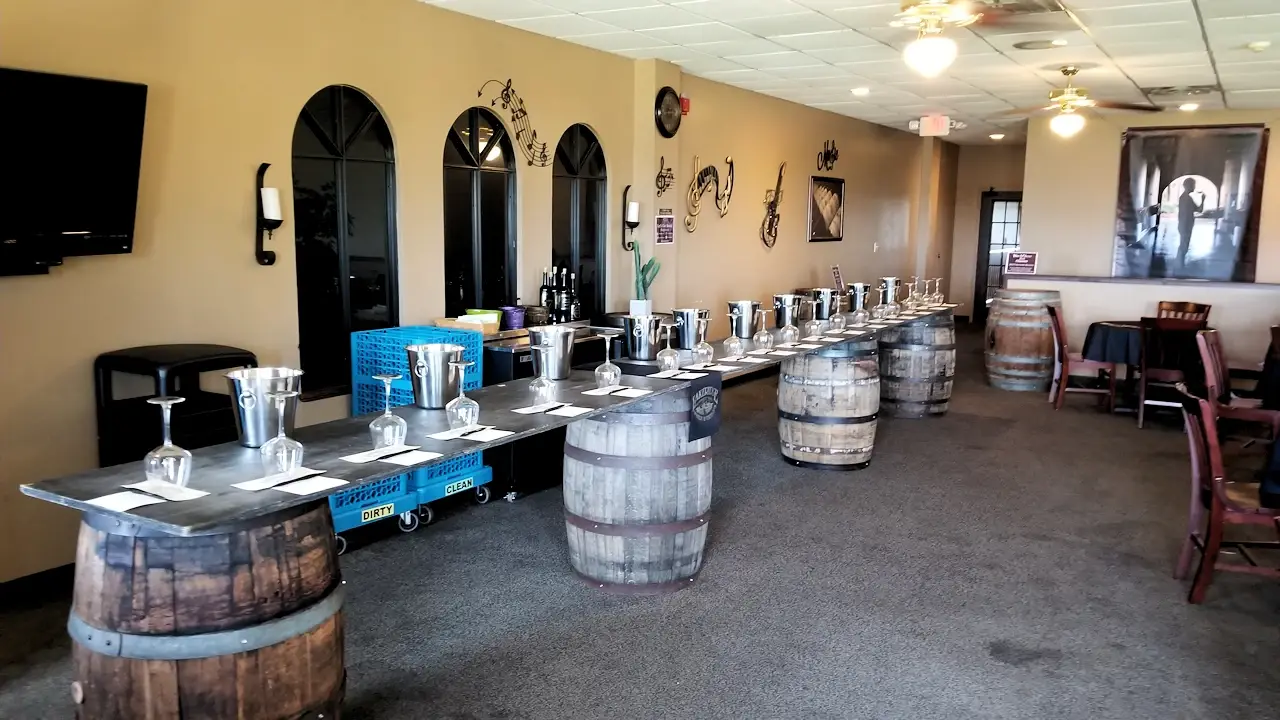 Tasting room at Lakeridge Winery