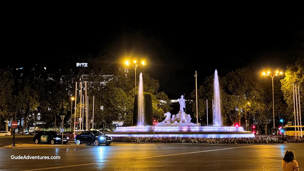The Neptune Fountain at night