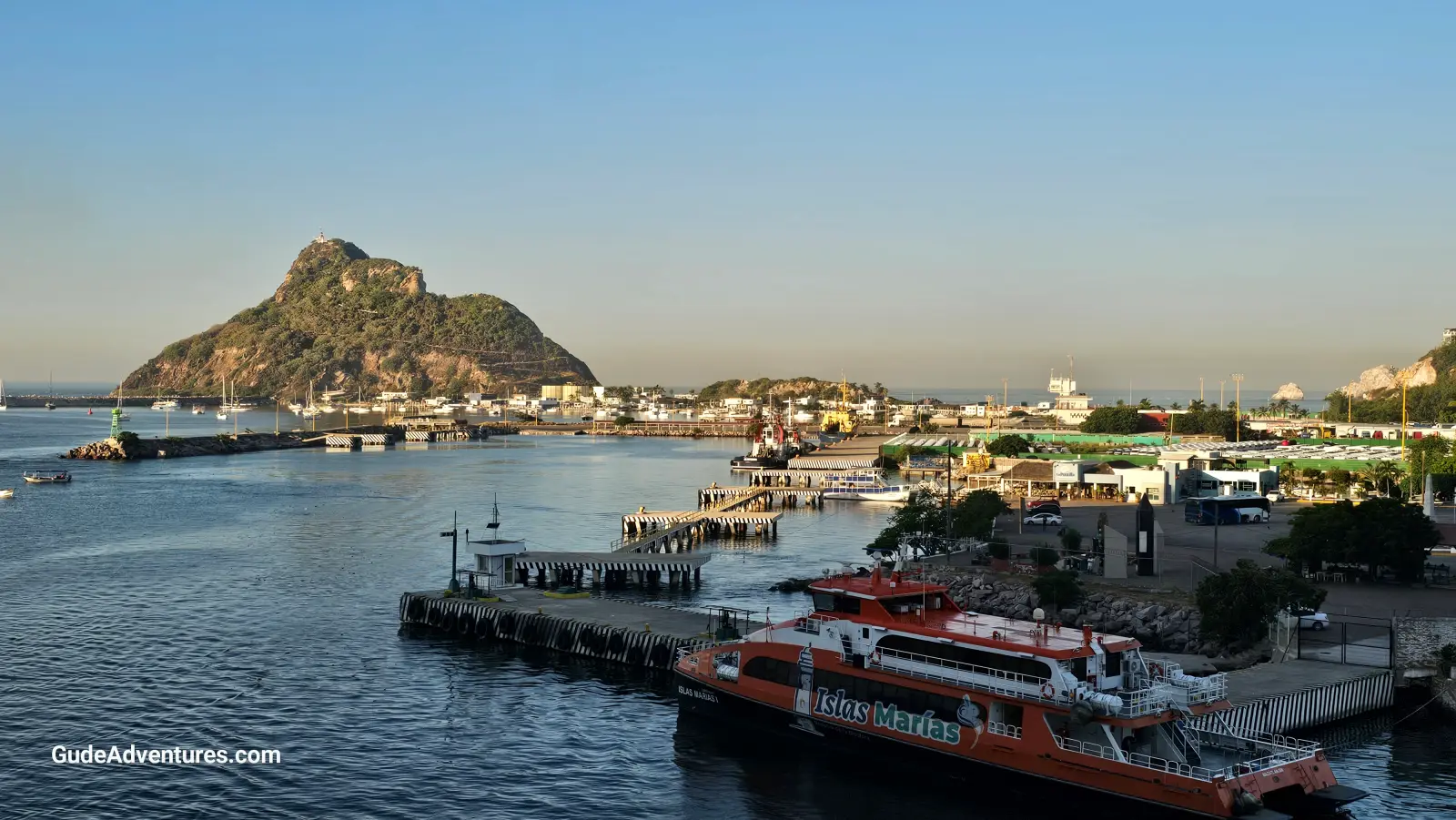 iew of Cerro del Crestor from the port