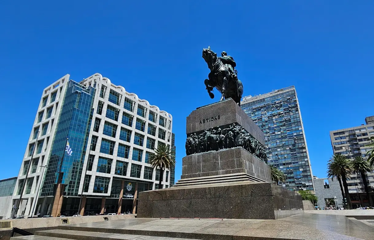 Statue and mausoleum for Uruguay's national hero, General Jose Gervasion Artigas
