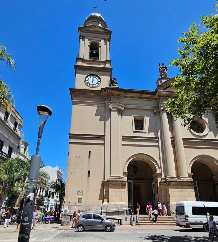 Catedral de la Inmaculada Concepcion y San Felipe y Santiego de Montevideo