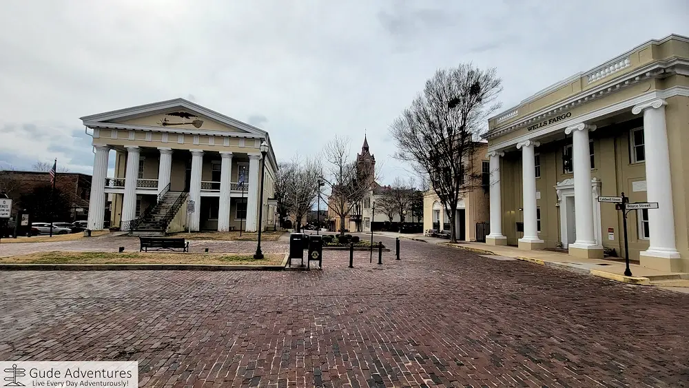 Caldwell Street plaza