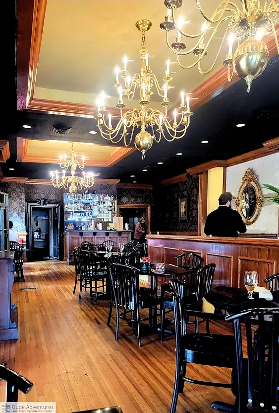 Inside the Figaro Bar Building