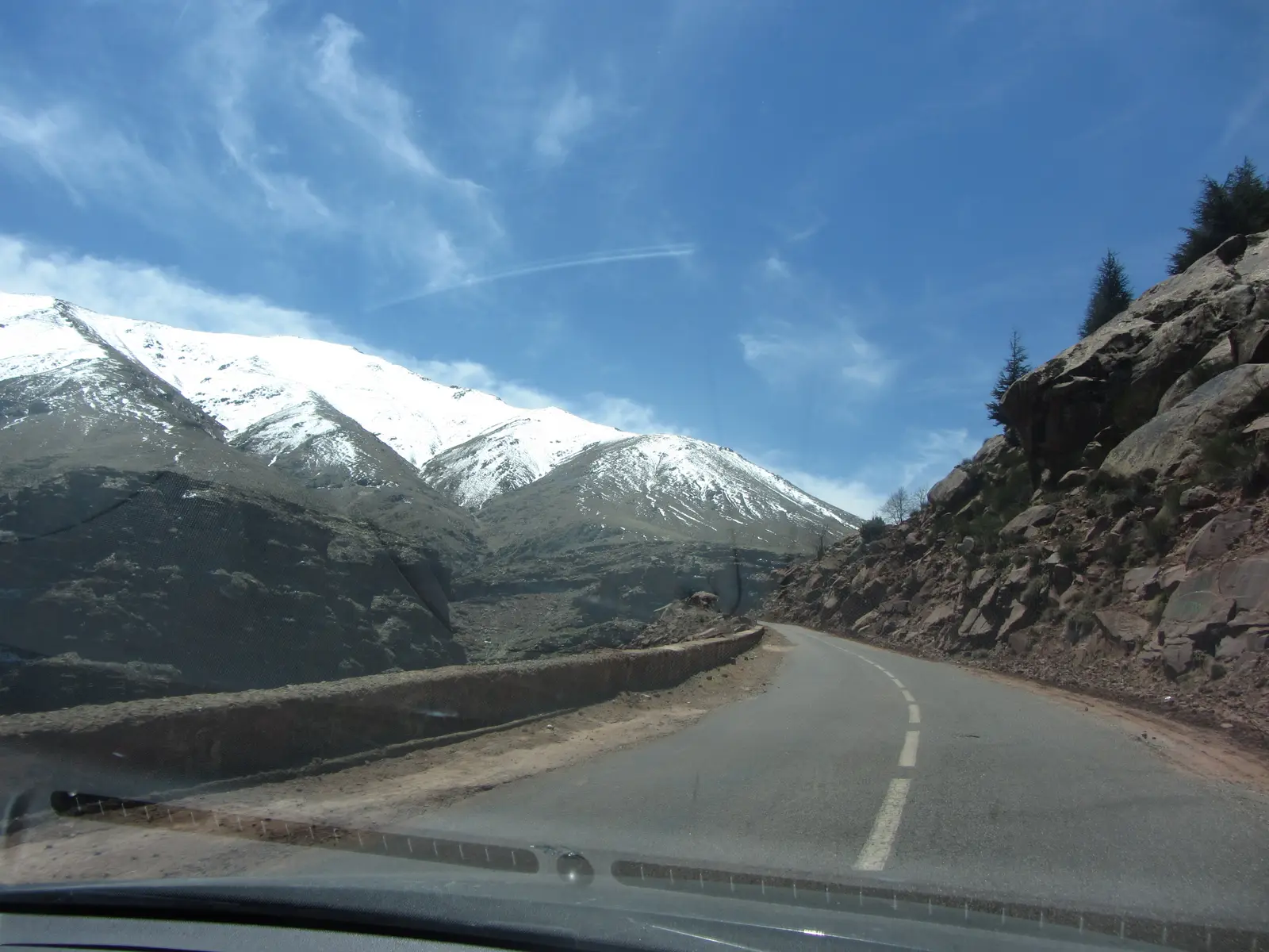 road to Oukaimeden