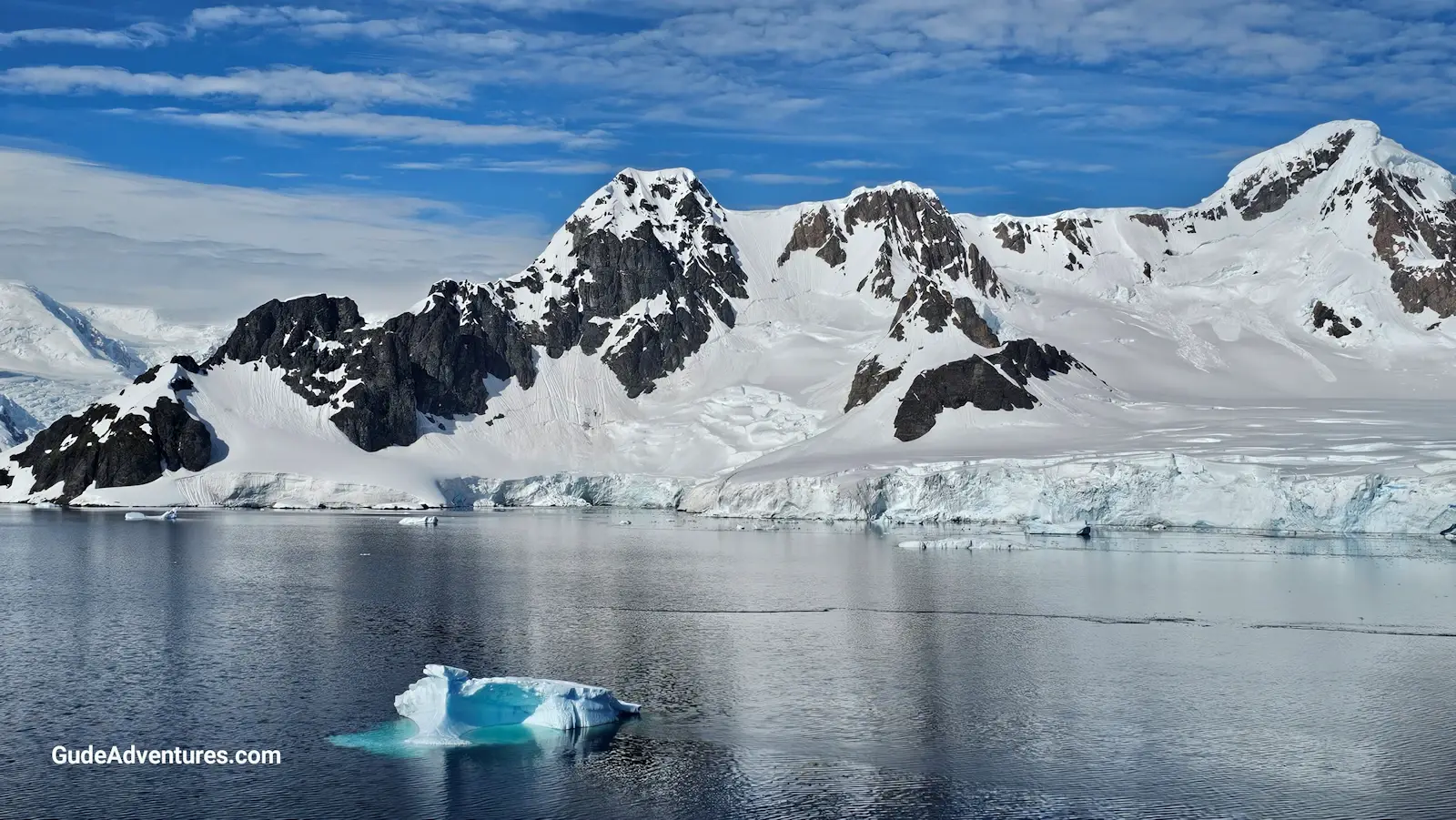 Mountains, glaciers and icebergs in Paradise Bay