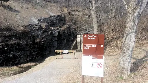Start of the Paw Paw Tunnel Hill Trail that climbs above the tunnel
