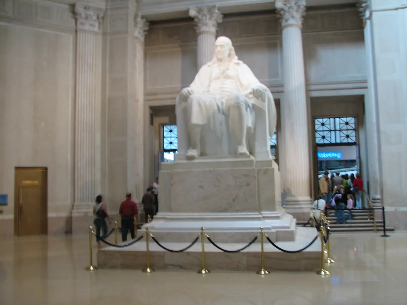 Statue of Benjamin Franklin in the Franklin Institute.