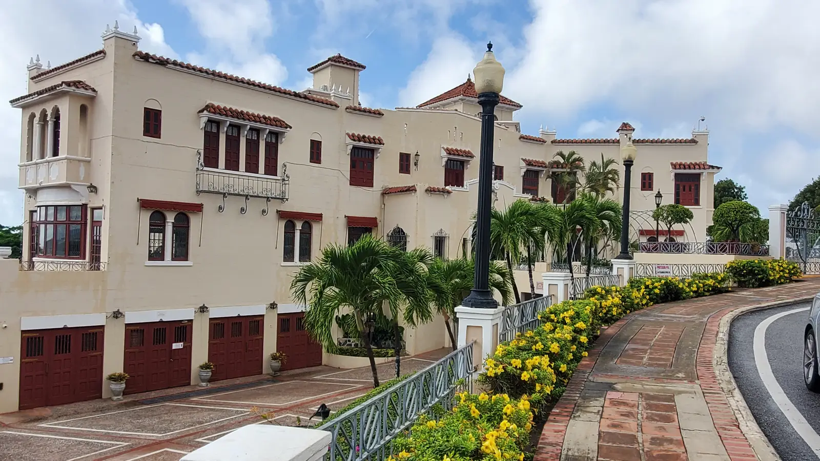  Castillo Serrallés (Don Q rum)