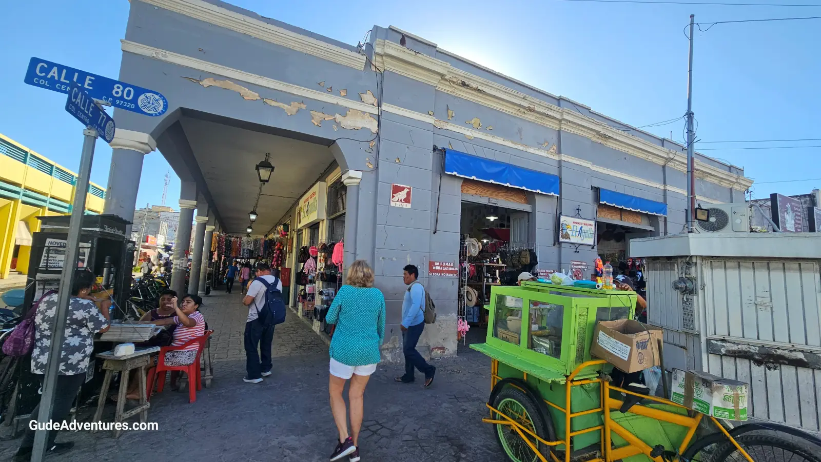 Market place near the Progreso bus station