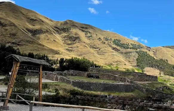 Pukapukara guarded the northern gateway to Cusco on the Inca trail