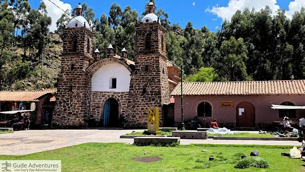 The church in the village of Raqchi 