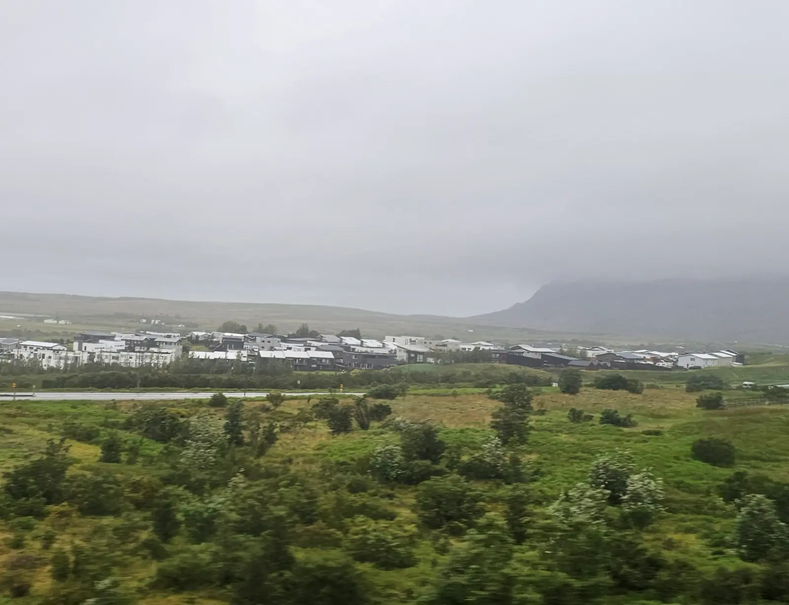 2Mountains to the Northeast of Reykjavík