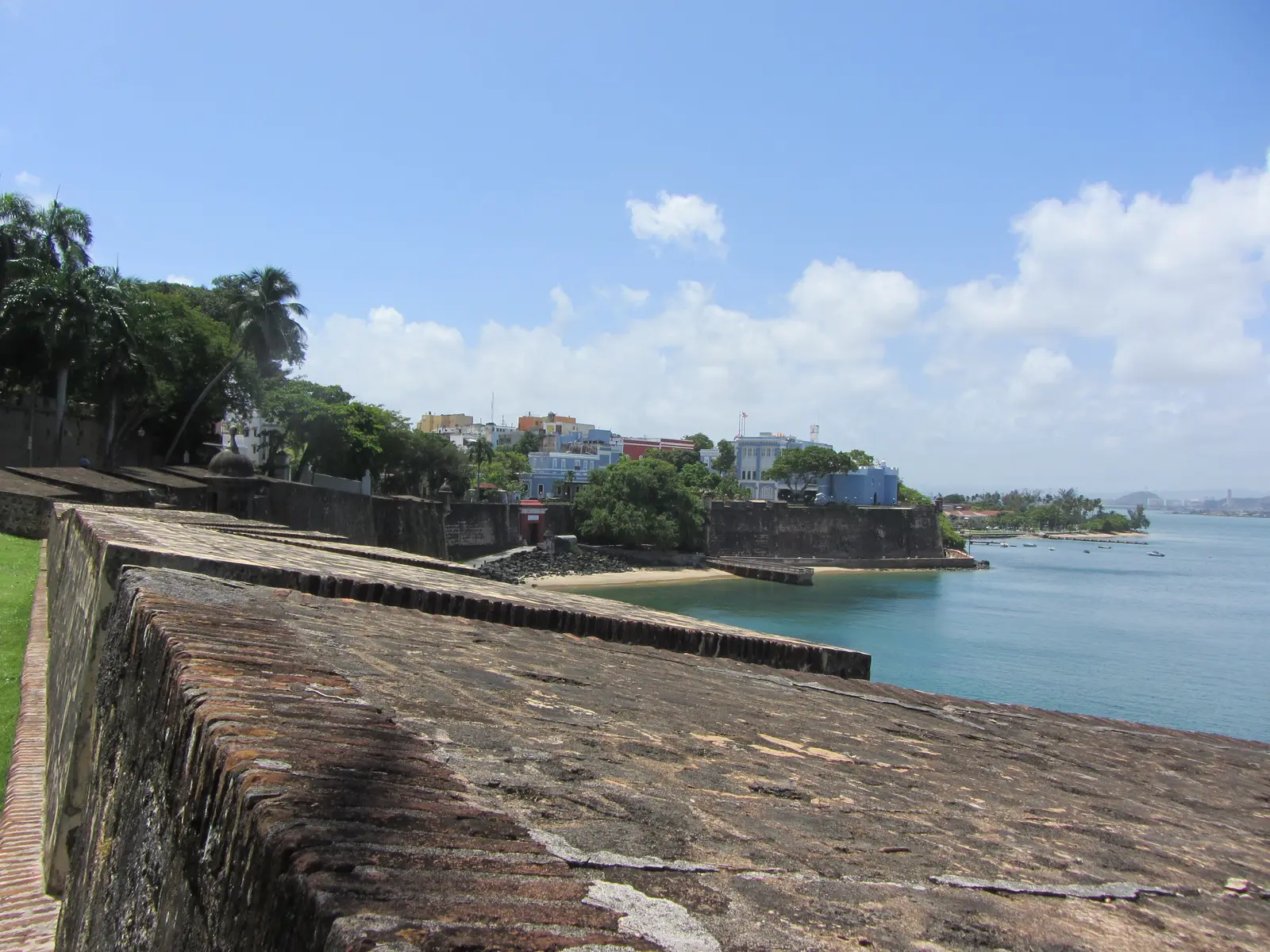View of the upper walls from the lower bastions