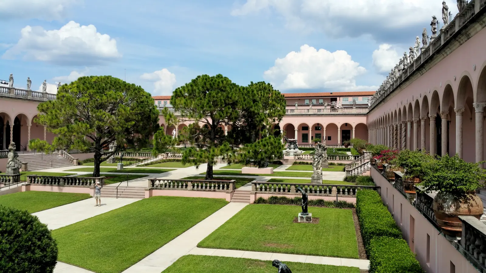 The courtyard at the John and Mable Ringling Museum of Art