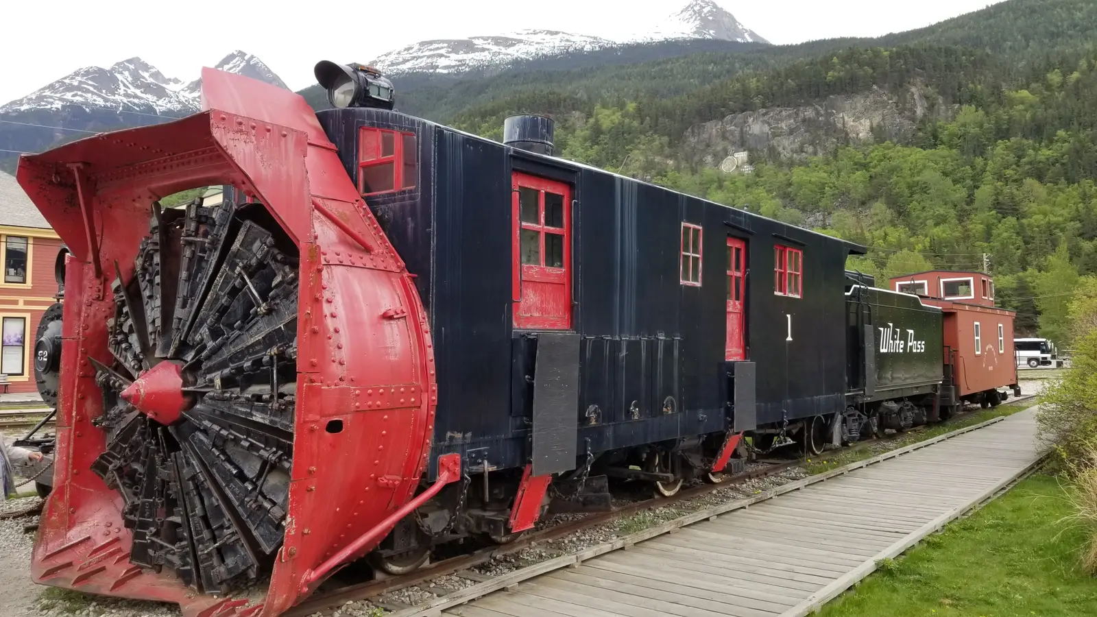 Locomotive with snowplow