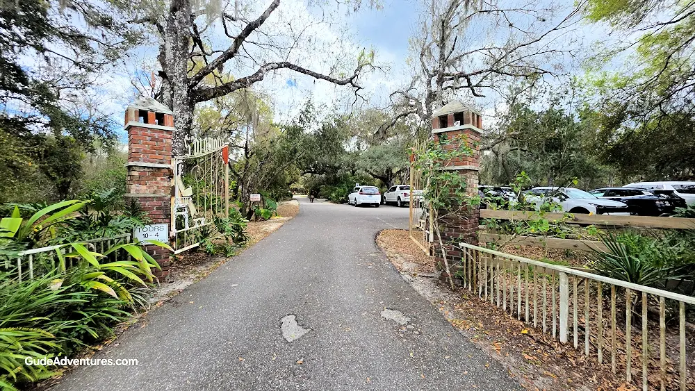 Entrance to Solomons Castle