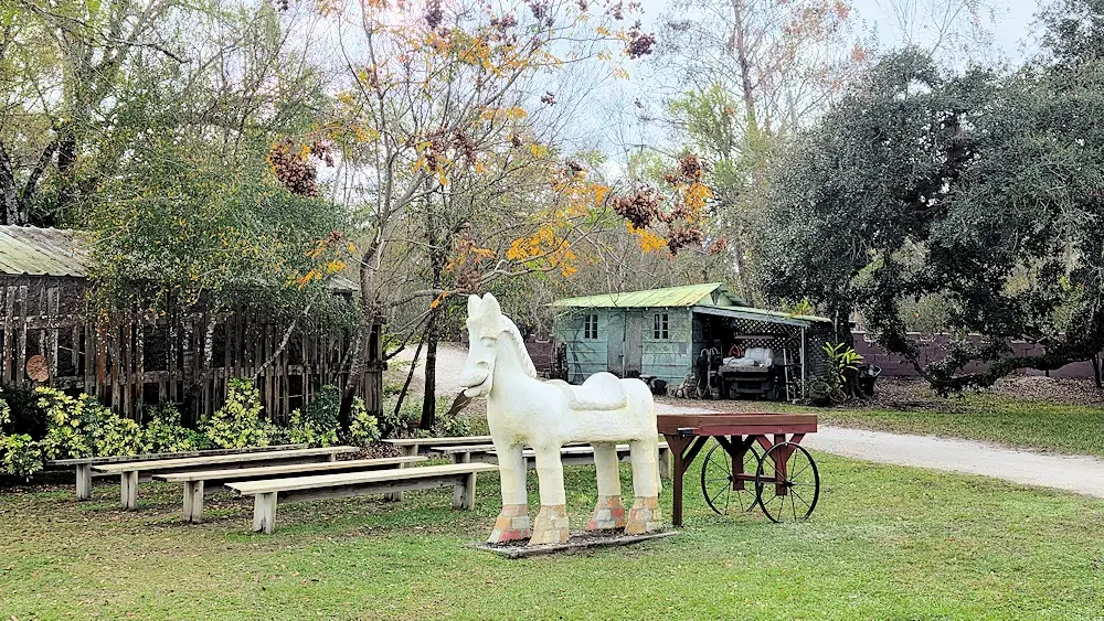 Waiting area for visiting Solomons Castle