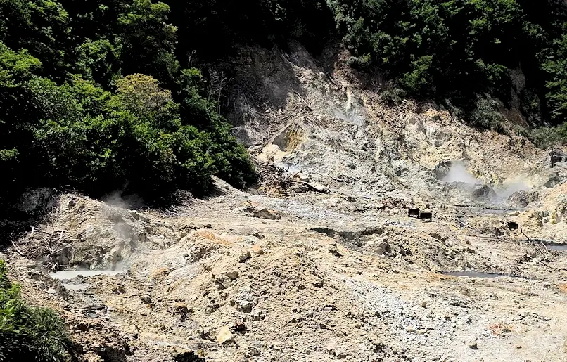 The sulphur spring in the Soufriere caldera