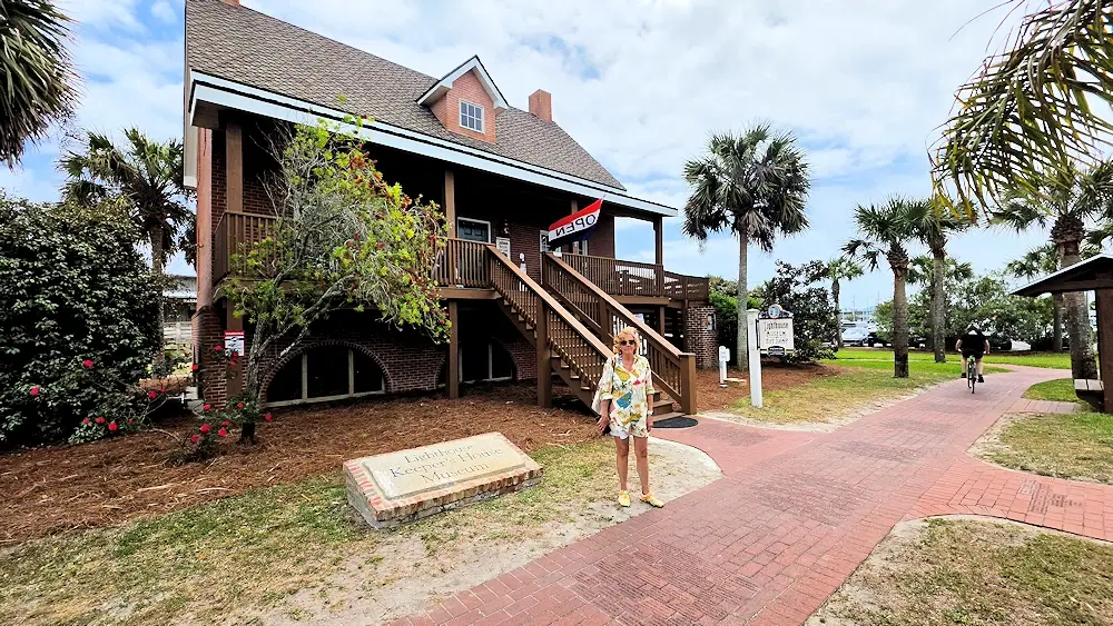 The lighthouse keeper's house.