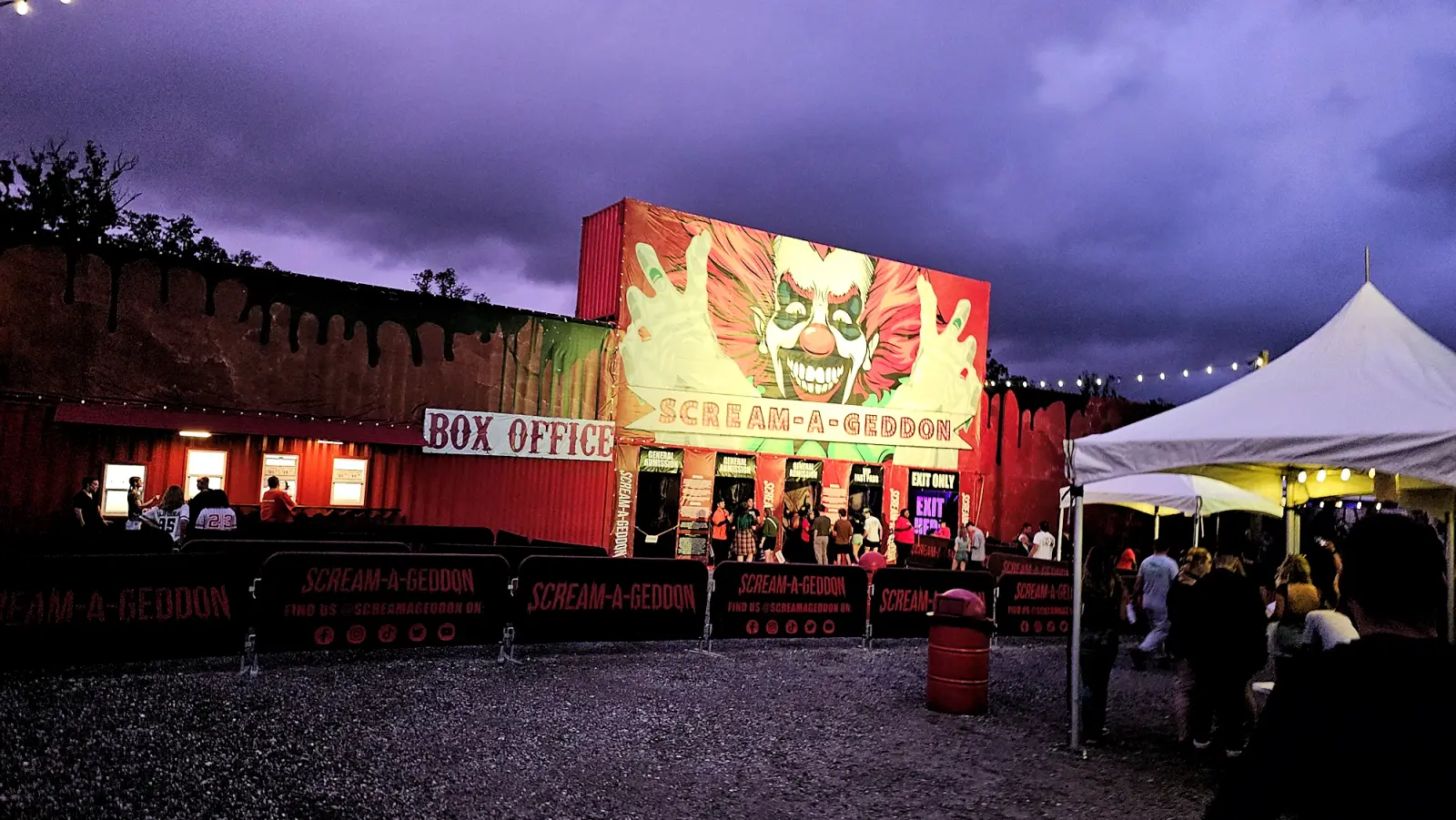Seasonal Scream-O-Geddon Halloween attraction