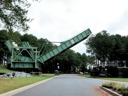 Chesapeake Bay Maritime Museum draw bridge