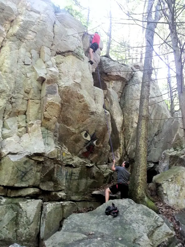 Climbing the cliffs on the south side of Sugarloaf Mountain 